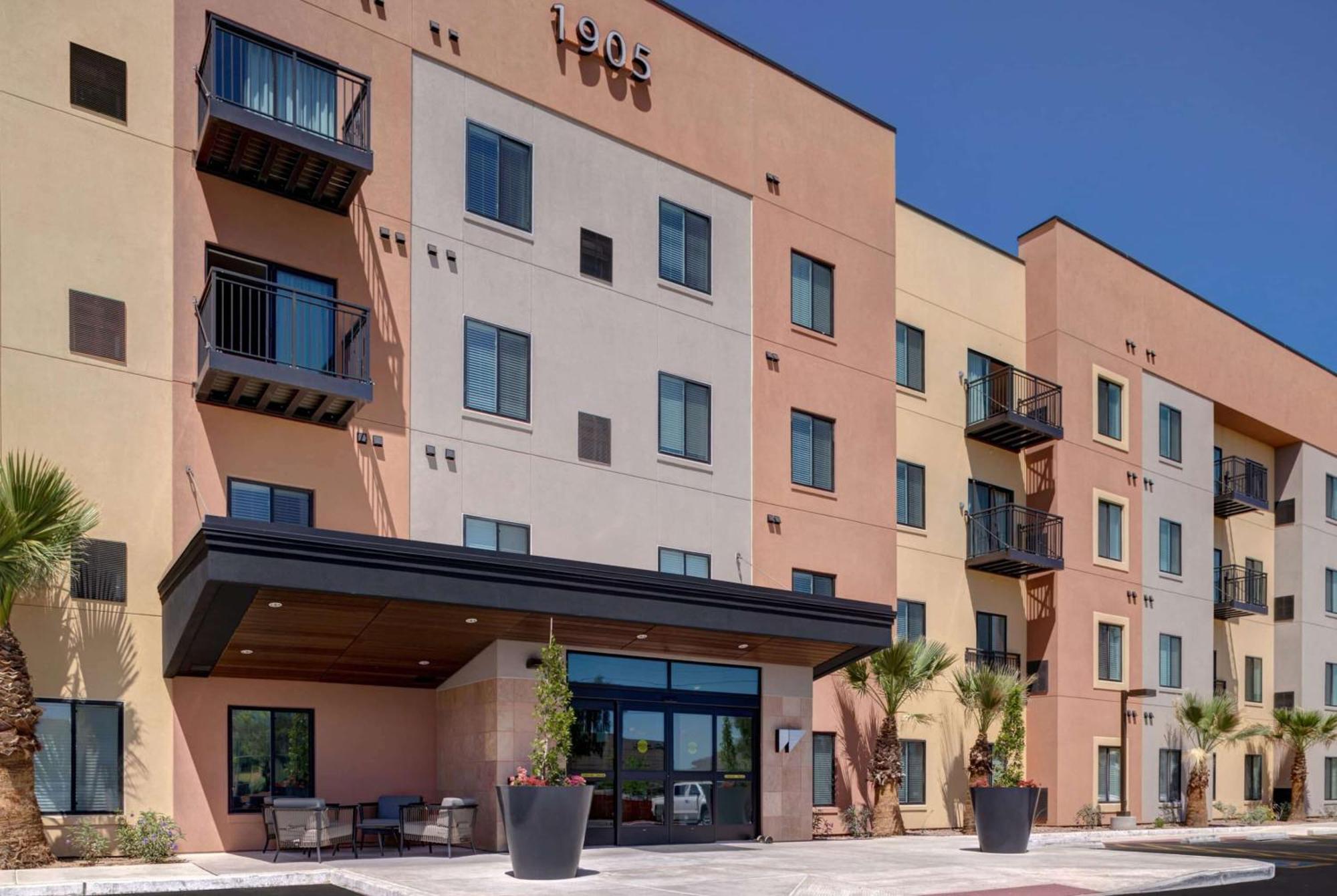 Waterwalk Extended Stay By Wyndham Phoenix N Happy Valley Exterior photo